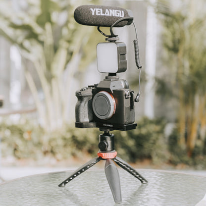 YELANGU CL8 Aluminum Baseplate for Sony A9II / A7R4 with Cold Shoe Interface Camera Accessory