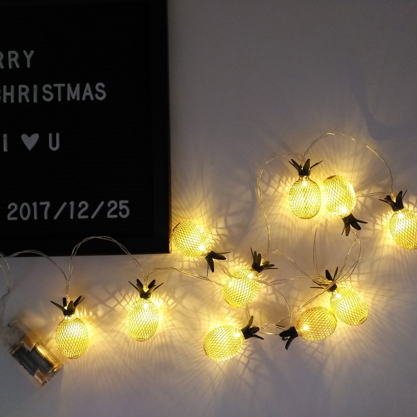 1.5M Pineapple String Lights 10-LED Fairy String Lights Battery Operated for Christmas Home Decoration