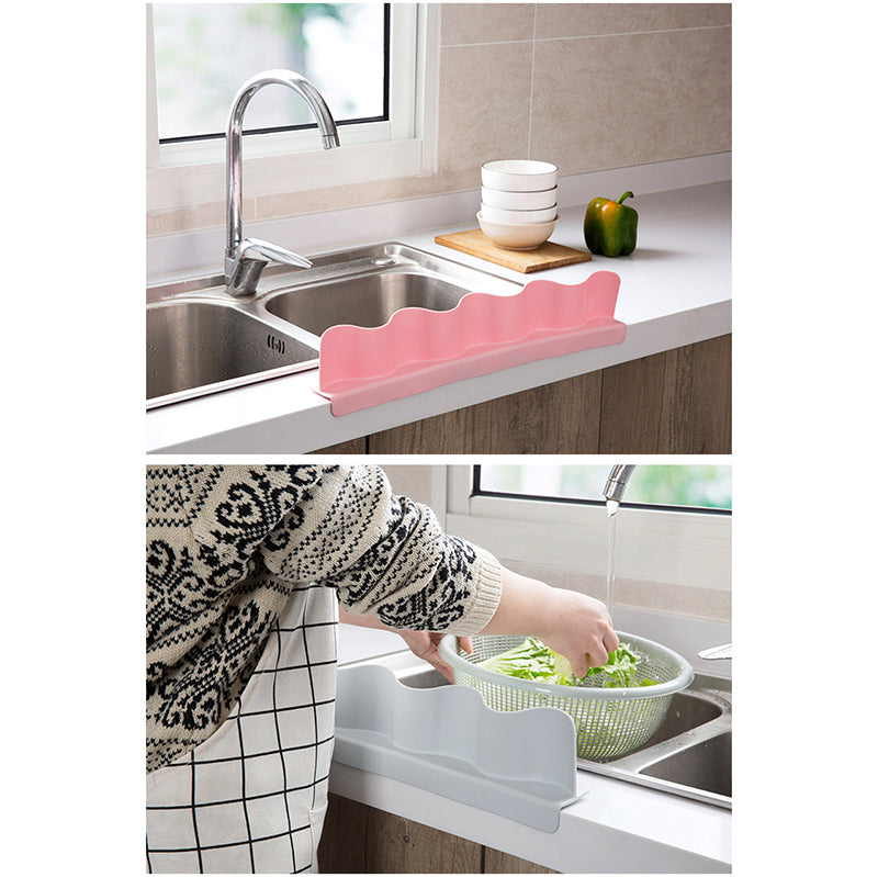 Water Splash Guard Baffle Board Sucker Wash Basin Sink Board Kitchen Gadget