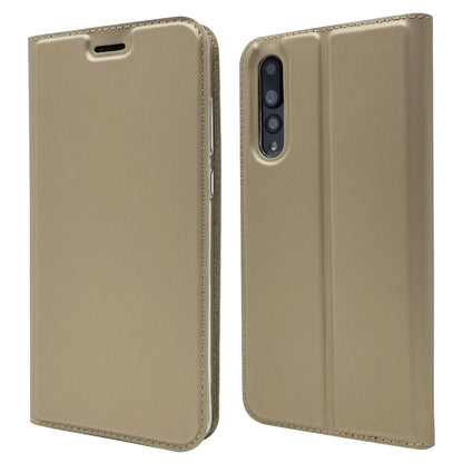 Magnetic Adsorption Leather Stand Phone Casing with Card Slot for Huawei P20 Pro