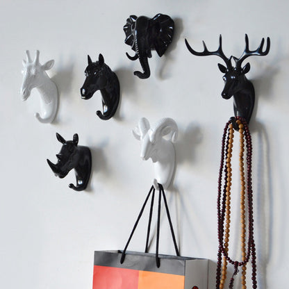 Creative Giraffe Head Wall Hanging Rack Home Decoration Resin Hanger for Keys Scarf Bag