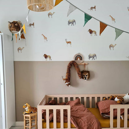 18Pcs / Set Cartoon Animal Wall Stickers Kids Room Giraffe Lion Elephant PVC Decal (No EN71 Certification)