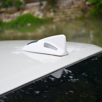 TRASAN D03 Solar Car Roof Shark Fin Antenna Flashing LED Warning Light Vehicle Decorative Lamp