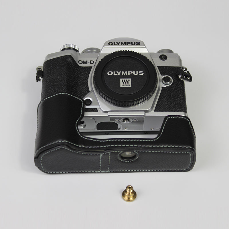 Genuine Leather Half Bottom Camera Protective Case Bag for for Olympus E-M5 Mark III