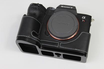 Genuine Leather Camera Half Case for Sony A7R4 / A9 II