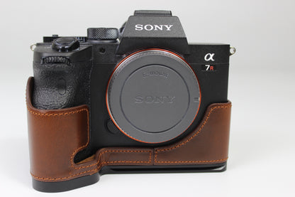 Genuine Leather Camera Half Case for Sony A7R4 / A9 II