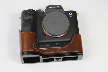 Genuine Leather Camera Half Case for Sony A7R4 / A9 II