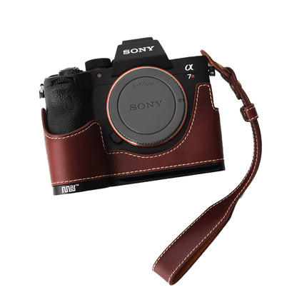 For Sony A7R4/A7M4 Quick Release Plate Metal + Genuine Leather Camera Protection Bottom Case Cover with Hand Strap