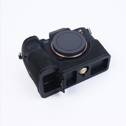 For Sony A7M4/A7S3/A1 Convenient Detachable Camera Bottom Case Protective Half Body Cover Holder