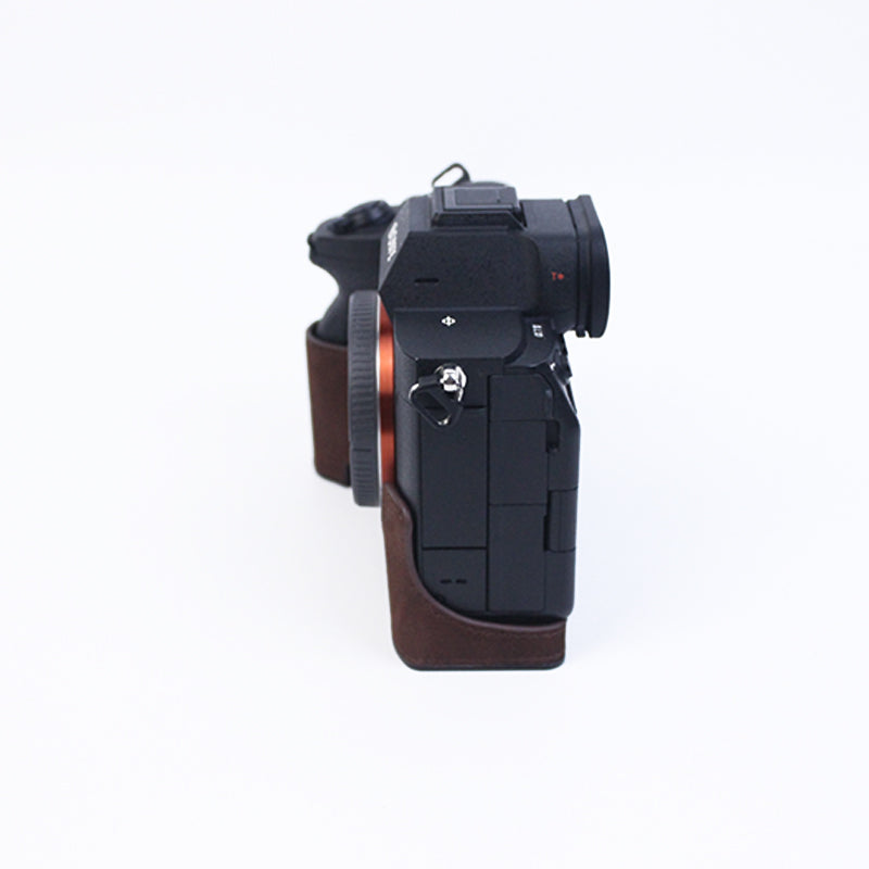 For Sony A7M4/A7S3/A1 Convenient Detachable Camera Bottom Case Protective Half Body Cover Holder