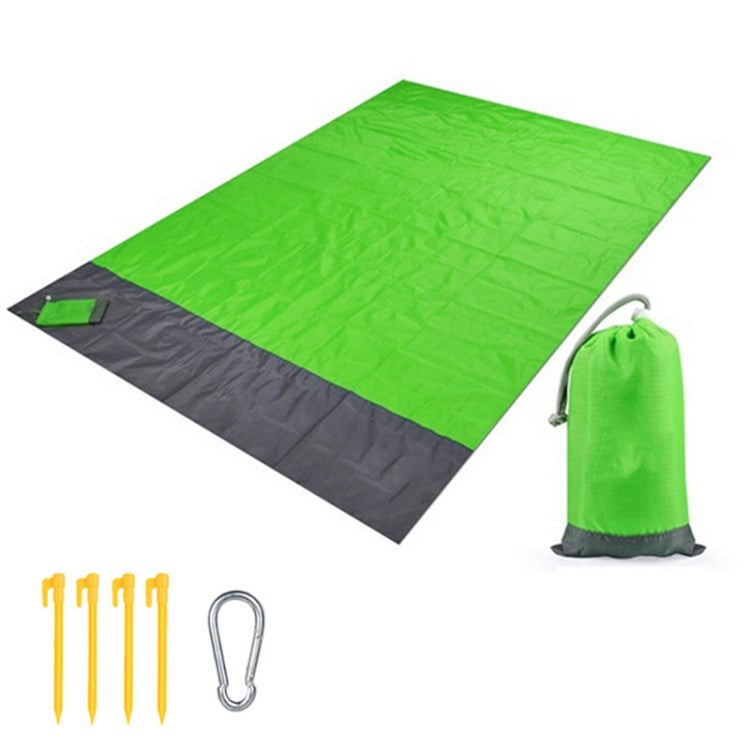 Beach Blanket Outdoor Picnic Mat 210x200cm Folding Portable Travel Blanket for Family Park Beach Grass