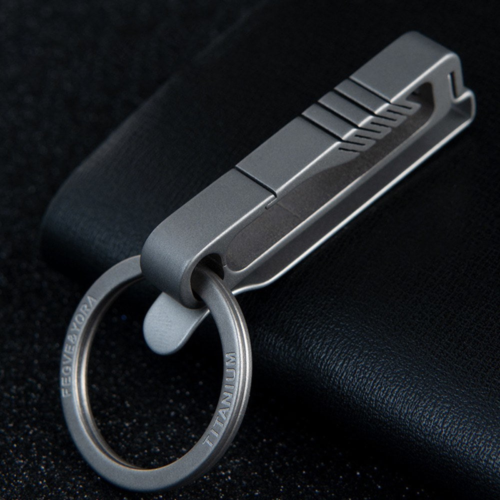 Portable Lightweight Titanium Alloy Key Chain Hook Men Waist Belt Key Ring Holder